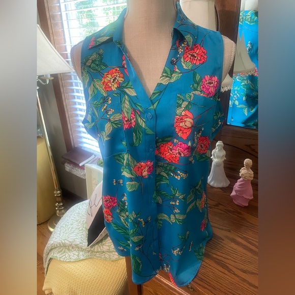 Express Vibrant Floral Button Down Shirt - Picture 1 of 6
